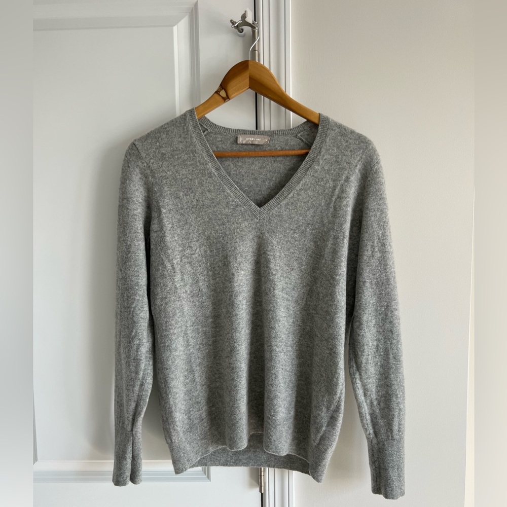 Everlane Gray Cashmere Sweater